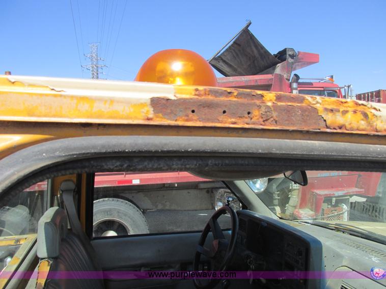 image for item AB9439 1992 Chevrolet Cheyenne 3500 pickup truck