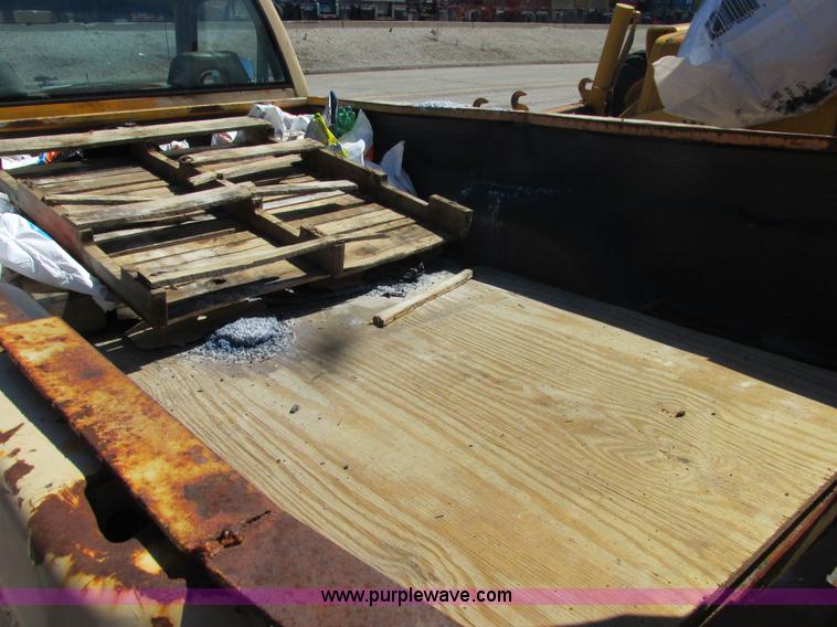 image for item AB9439 1992 Chevrolet Cheyenne 3500 pickup truck