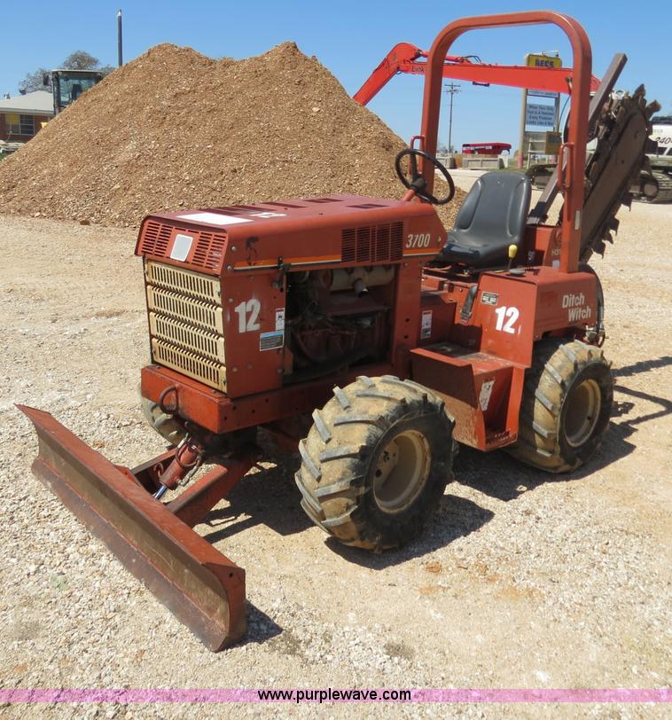 image for item B4679 1997 Ditch Witch 3700DD trencher