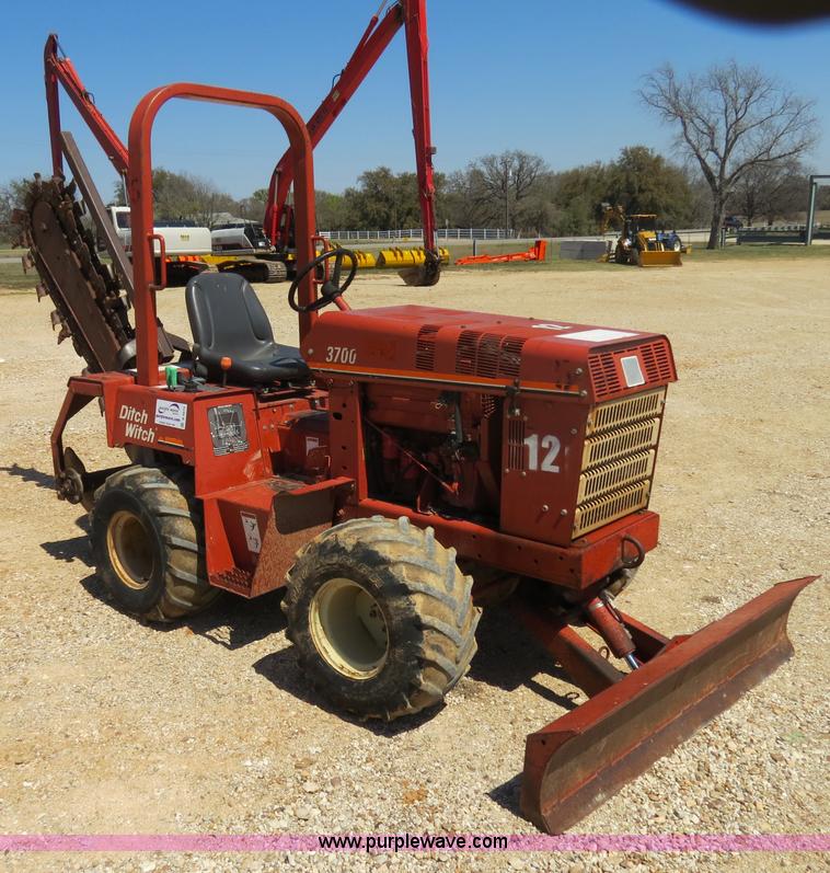 image for item B4679 1997 Ditch Witch 3700DD trencher
