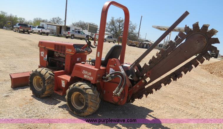 image for item B4679 1997 Ditch Witch 3700DD trencher