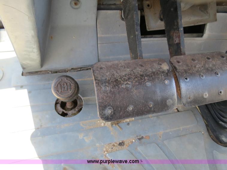 image for item B4680 1994 Caterpillar 416B backhoe