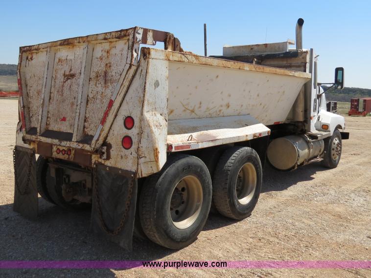 image for item B4681 1997 Kenworth T600 dump truck