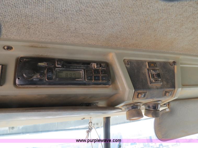 image for item B4681 1997 Kenworth T600 dump truck