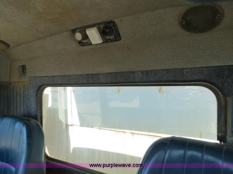 image for item B4681 1997 Kenworth T600 dump truck