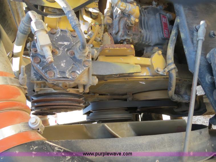 image for item B4681 1997 Kenworth T600 dump truck