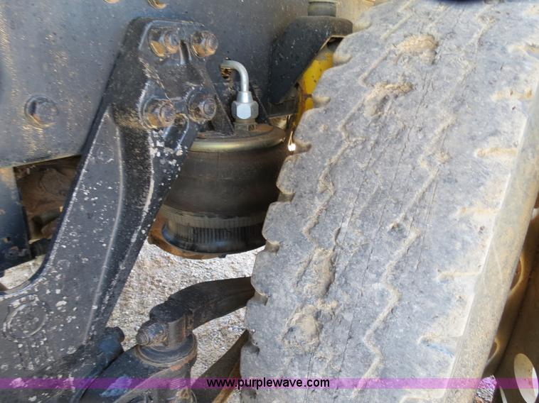 image for item B4681 1997 Kenworth T600 dump truck