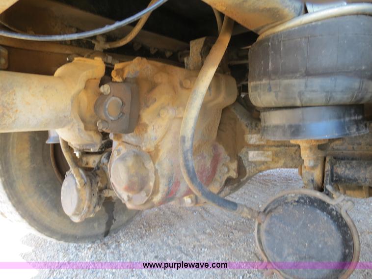 image for item B4681 1997 Kenworth T600 dump truck