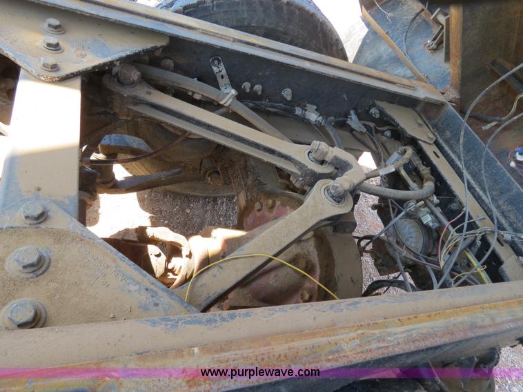 image for item B4681 1997 Kenworth T600 dump truck