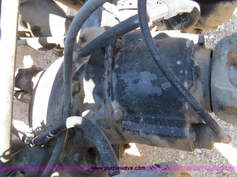 image for item B4682 1996 Freightliner FLD120 semi truck