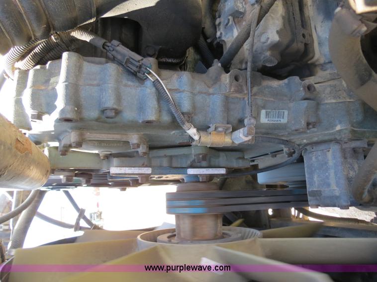 image for item B4683 1998 Freightliner FLD120 winch semi truck