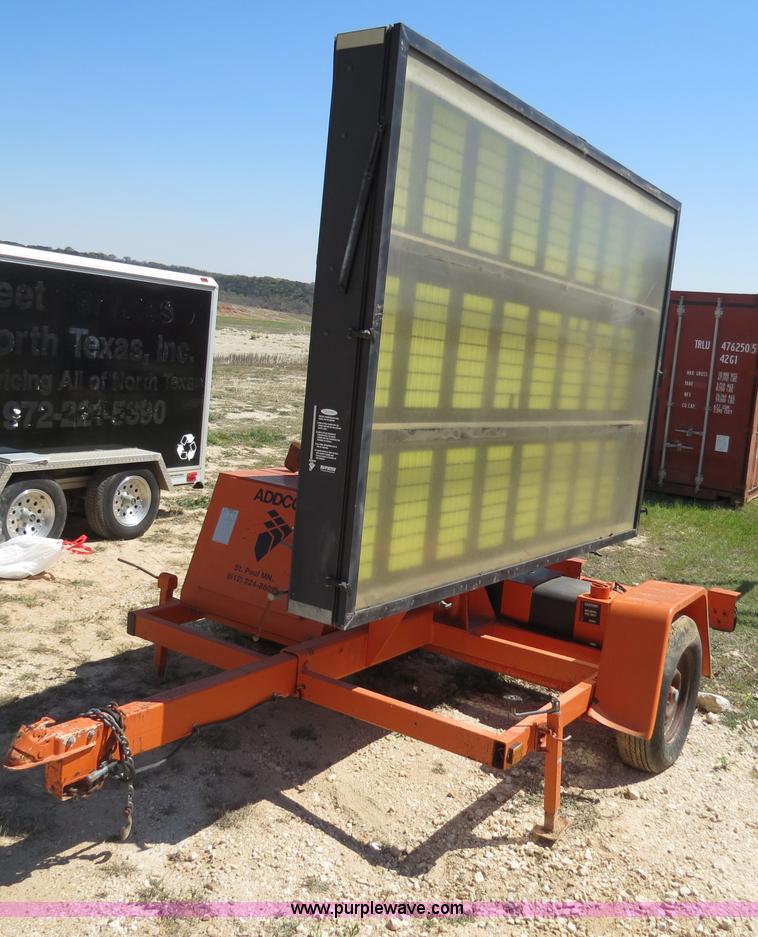 image for item B4684 1992 Addco DH1000 DOT-SIGN message board