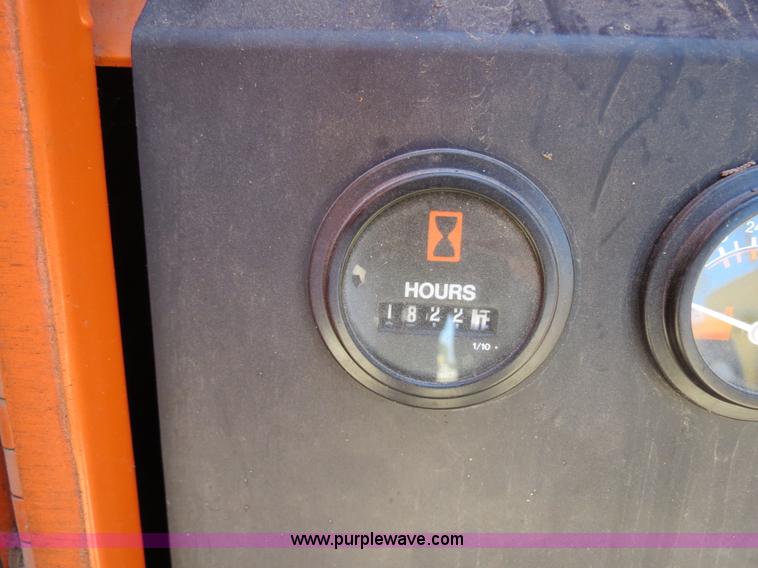 image for item B4684 1992 Addco DH1000 DOT-SIGN message board