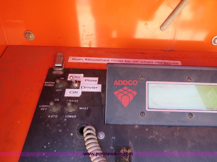 image for item B4684 1992 Addco DH1000 DOT-SIGN message board