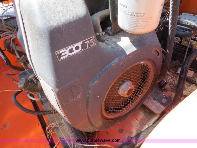 image for item B4684 1992 Addco DH1000 DOT-SIGN message board