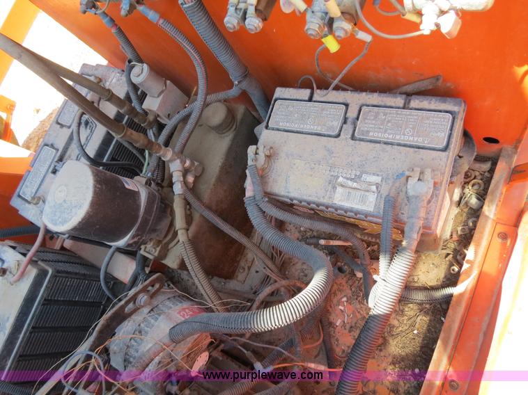 image for item B4684 1992 Addco DH1000 DOT-SIGN message board