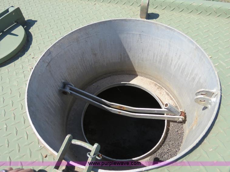 image for item B4686 1,000 gallon aluminum tank