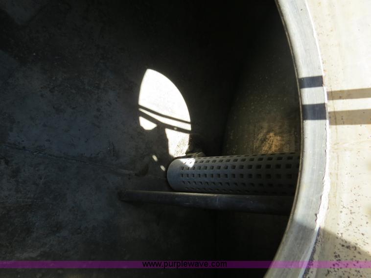 image for item B4686 1,000 gallon aluminum tank