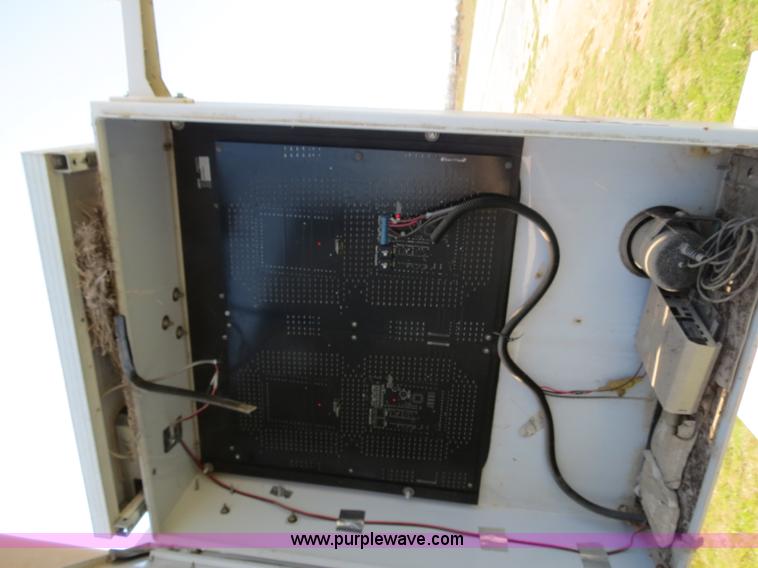 image for item B4690 MPH radar speed sign trailer