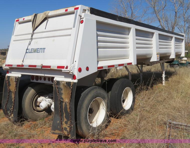 image for item B4693 1994 Clement LW3228 32ft dual tandem axle end dump trailer