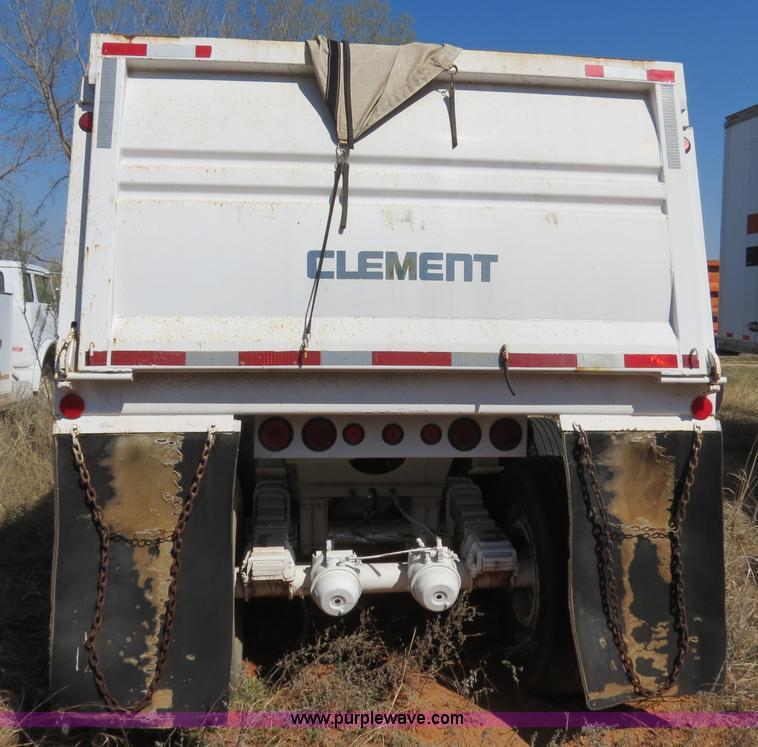 image for item B4693 1994 Clement LW3228 32ft dual tandem axle end dump trailer