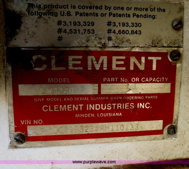 image for item B4693 1994 Clement LW3228 32ft dual tandem axle end dump trailer