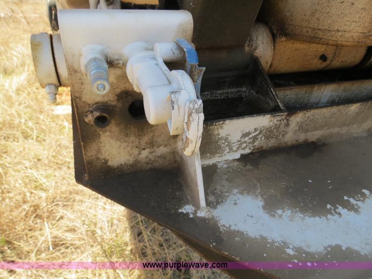 image for item B4693 1994 Clement LW3228 32ft dual tandem axle end dump trailer