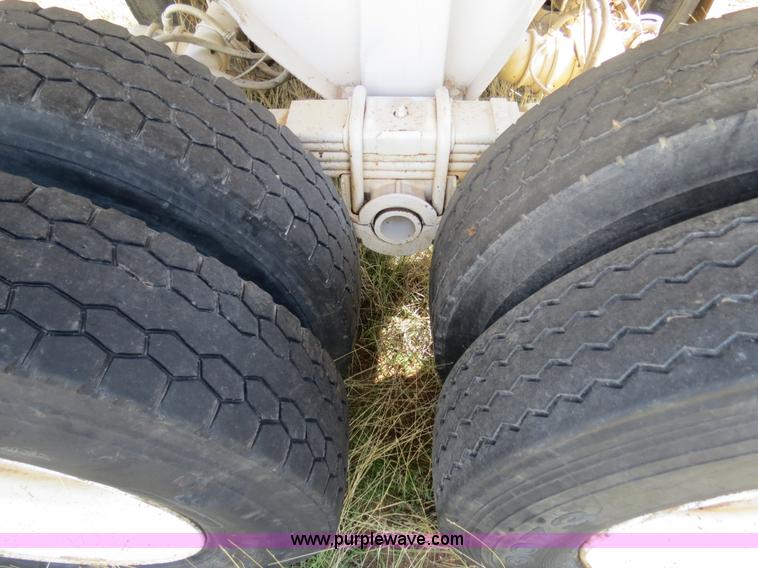 image for item B4696 1999 Lufkin 38' dual tandem axle steel end dump trailer