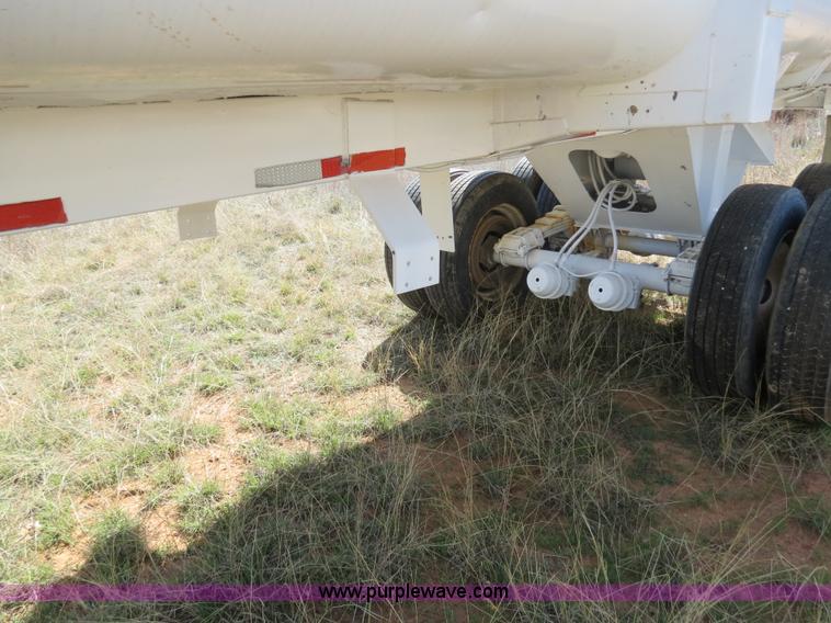 image for item B4697 1990 Lufkin 38' steel dual tandem axle end dump trailer