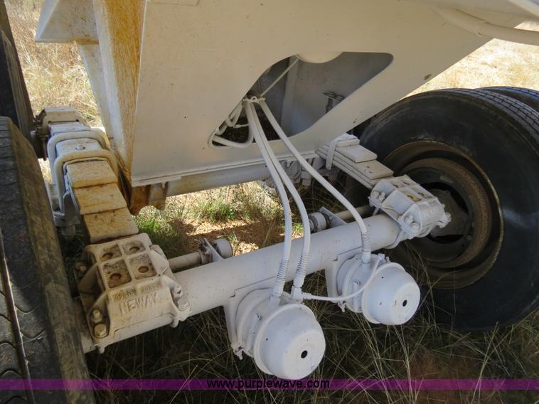 image for item B4697 1990 Lufkin 38' steel dual tandem axle end dump trailer