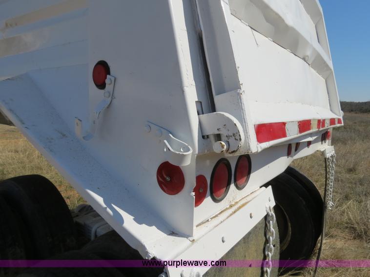 image for item B4697 1990 Lufkin 38' steel dual tandem axle end dump trailer