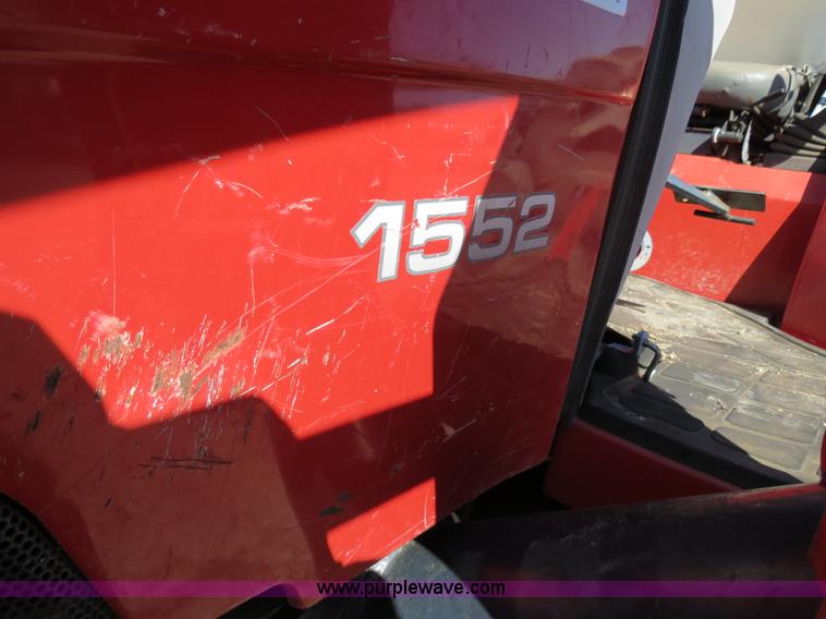 image for item B4699 Massey-Ferguson 1552 MFWD tractor