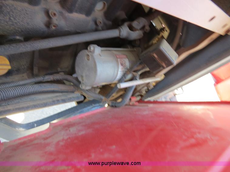 image for item B4699 Massey-Ferguson 1552 MFWD tractor