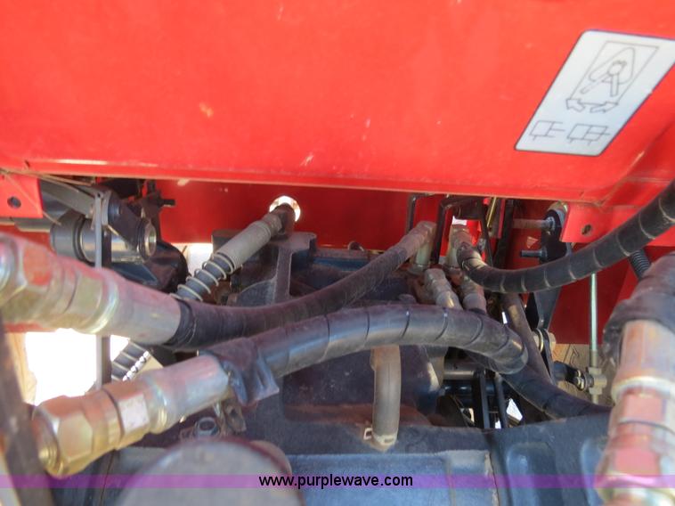 image for item B4699 Massey-Ferguson 1552 MFWD tractor