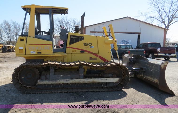 image for item B4700 2001 New Holland DC150 Series LGP dozer
