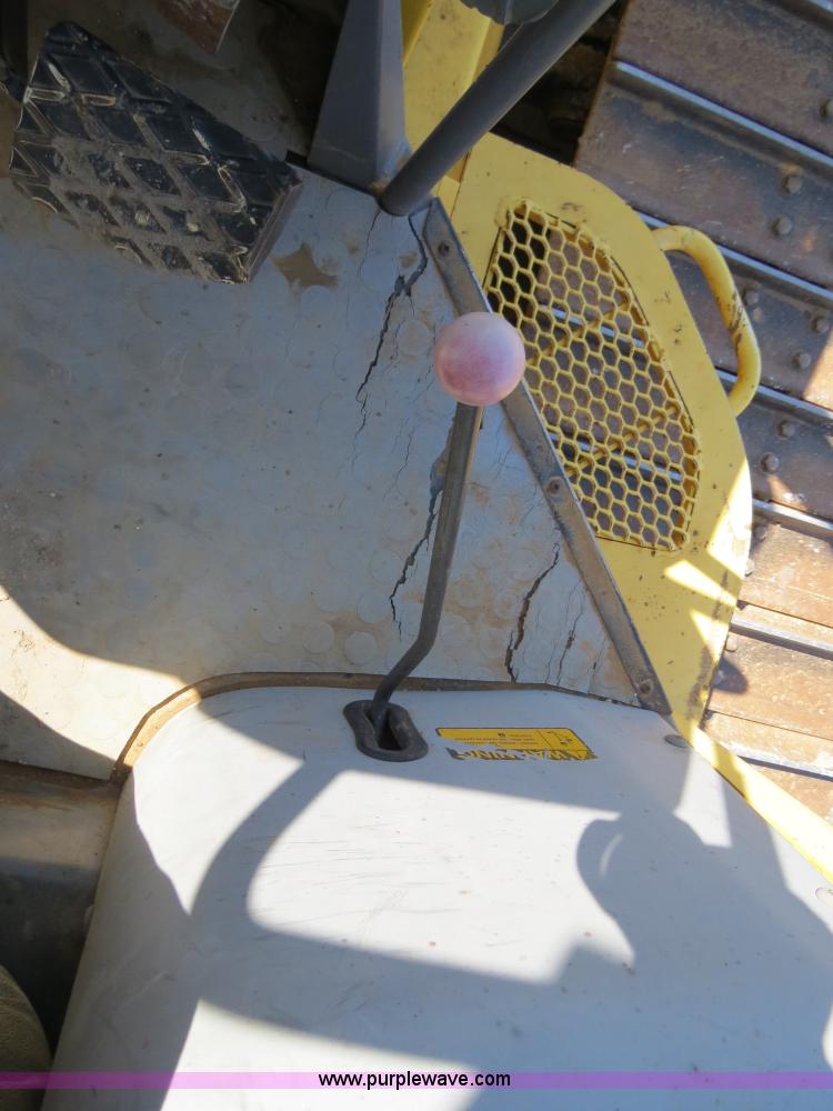 image for item B4700 2001 New Holland DC150 Series LGP dozer