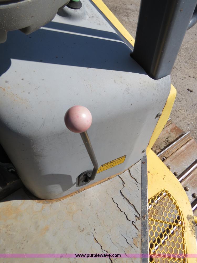 image for item B4700 2001 New Holland DC150 Series LGP dozer