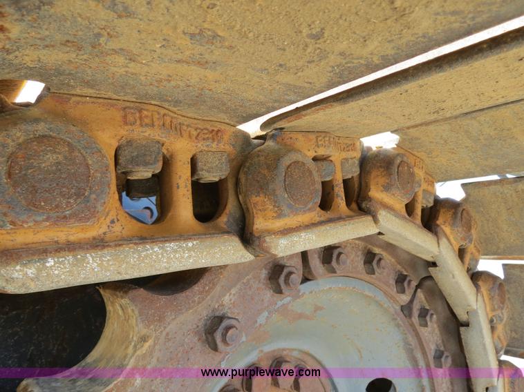 image for item B4700 2001 New Holland DC150 Series LGP dozer