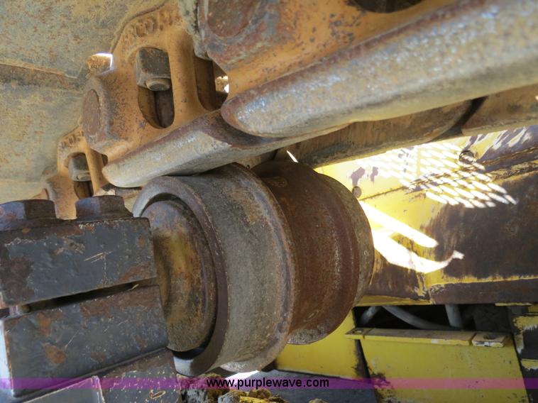 image for item B4700 2001 New Holland DC150 Series LGP dozer