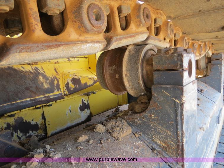 image for item B4700 2001 New Holland DC150 Series LGP dozer
