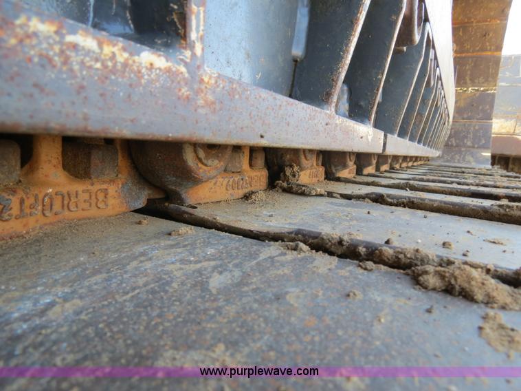 image for item B4700 2001 New Holland DC150 Series LGP dozer