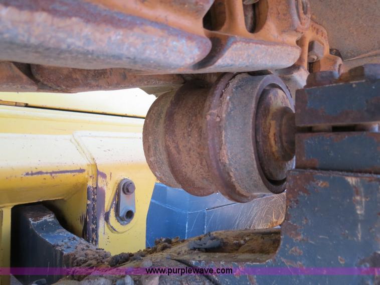 image for item B4700 2001 New Holland DC150 Series LGP dozer