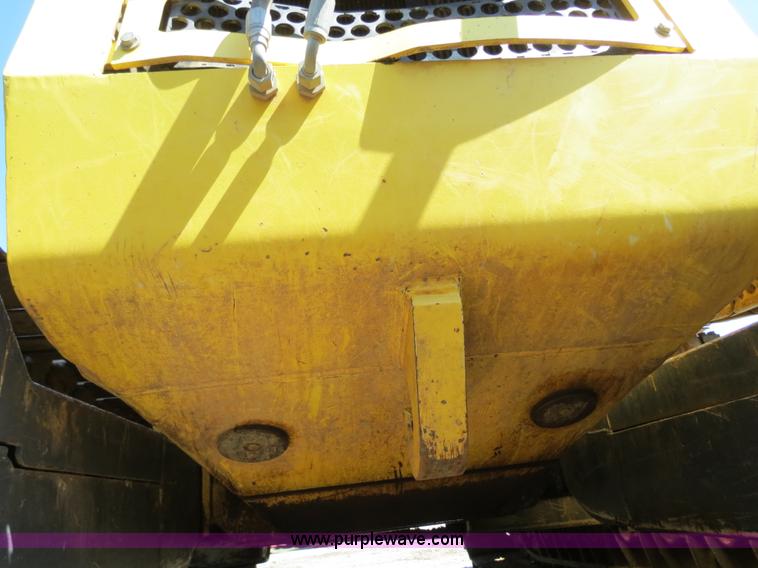 image for item B4700 2001 New Holland DC150 Series LGP dozer