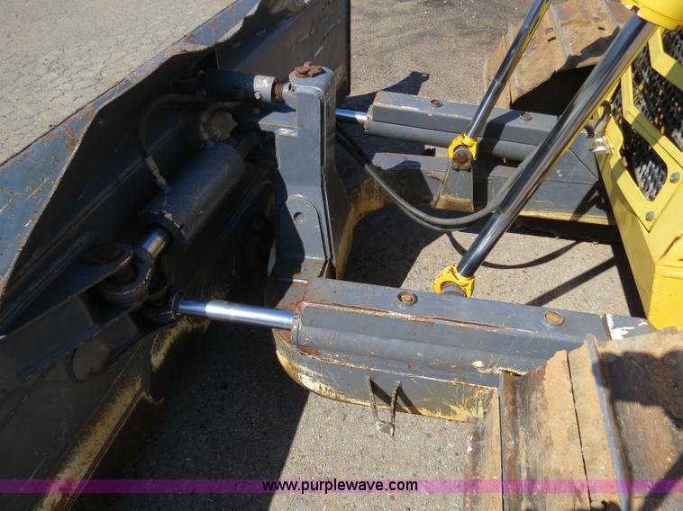 image for item B4700 2001 New Holland DC150 Series LGP dozer
