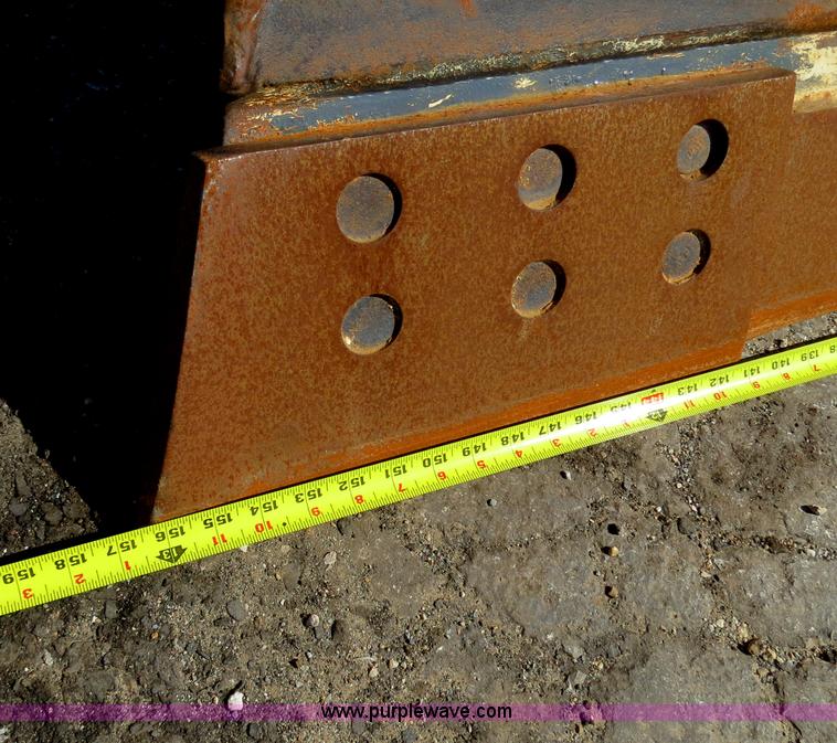 image for item B4700 2001 New Holland DC150 Series LGP dozer