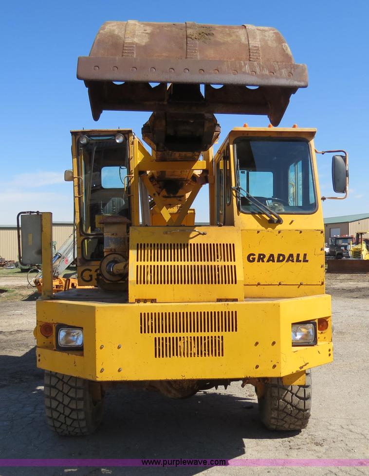 image for item B4701 Gradall G3WD rubber tire excavator