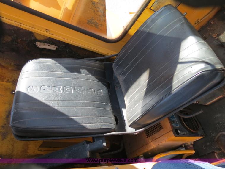 image for item B4701 Gradall G3WD rubber tire excavator