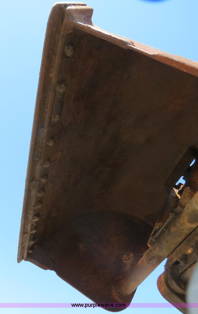 image for item B4701 Gradall G3WD rubber tire excavator