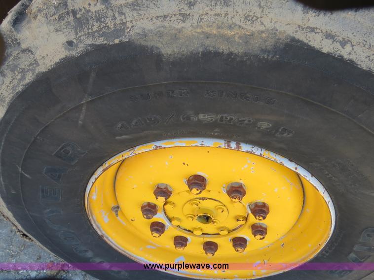 image for item B4701 Gradall G3WD rubber tire excavator