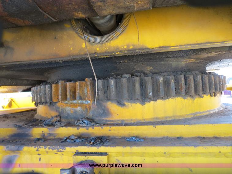 image for item B4701 Gradall G3WD rubber tire excavator